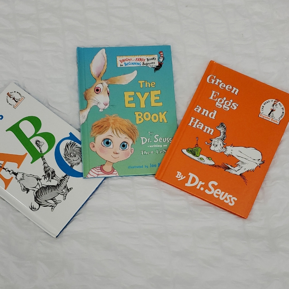 Set Of three (3) Dr. Seuss Iconic Books. NWT